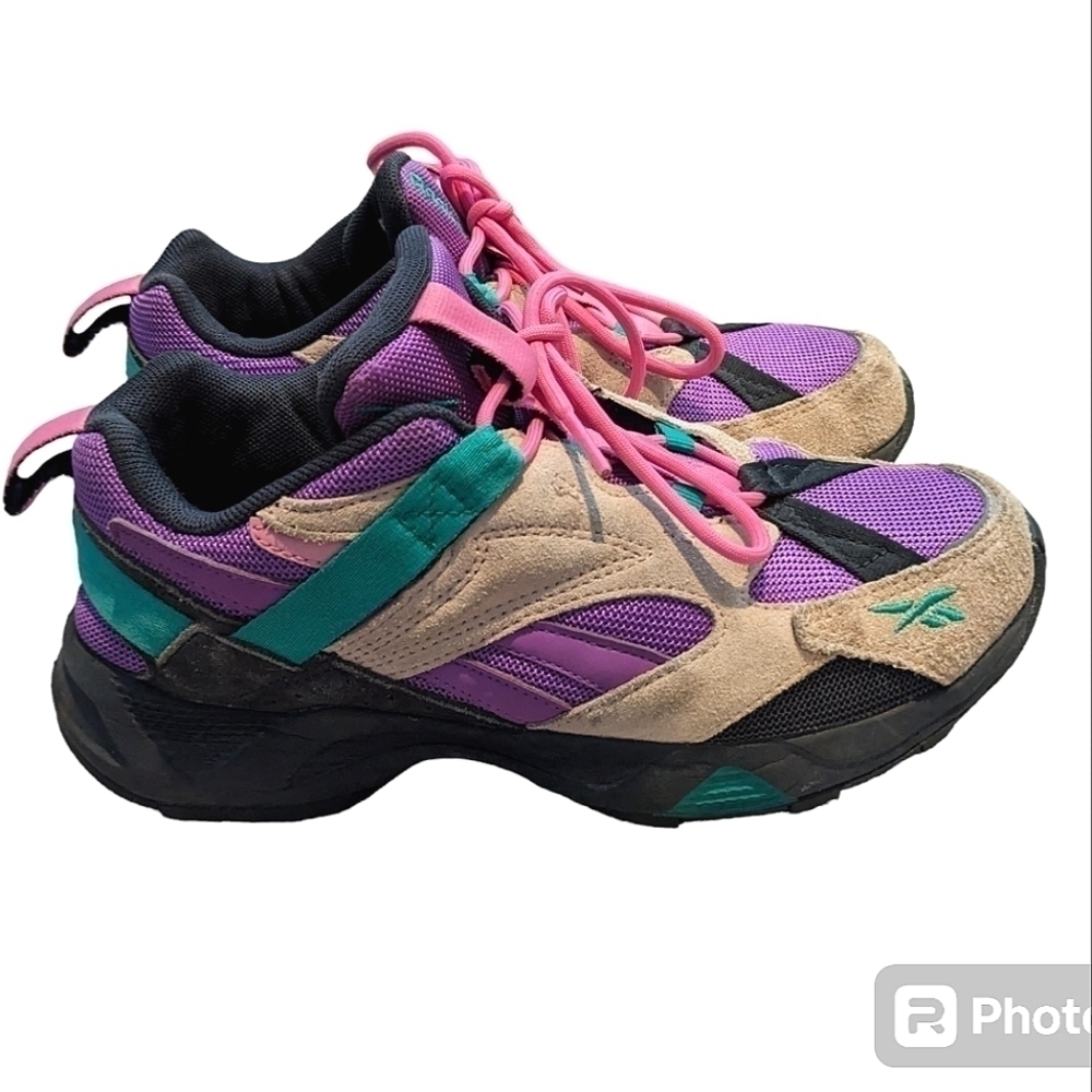 Reebok Aztrek 96 Adventure women's Sz 6.5 Shoes Buff/Treu Grey/ Emerald EG9224